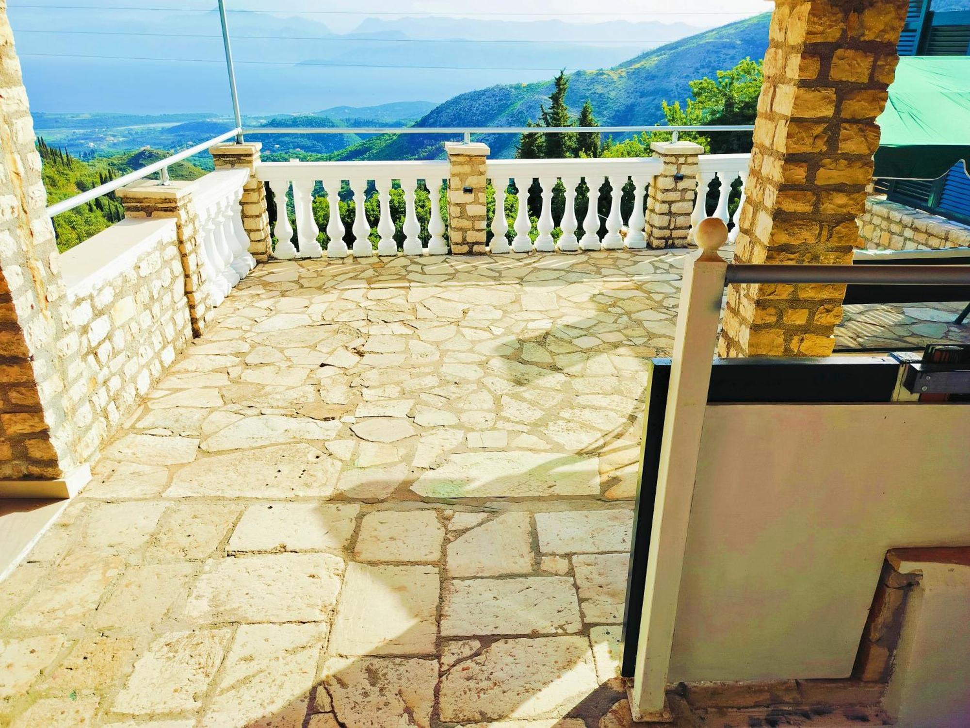Castello Di Lafki *